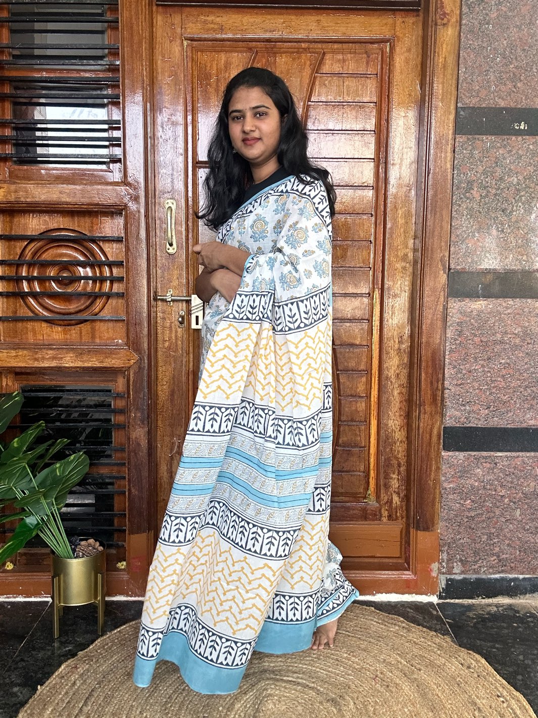 White handblock mulmul cotton saree