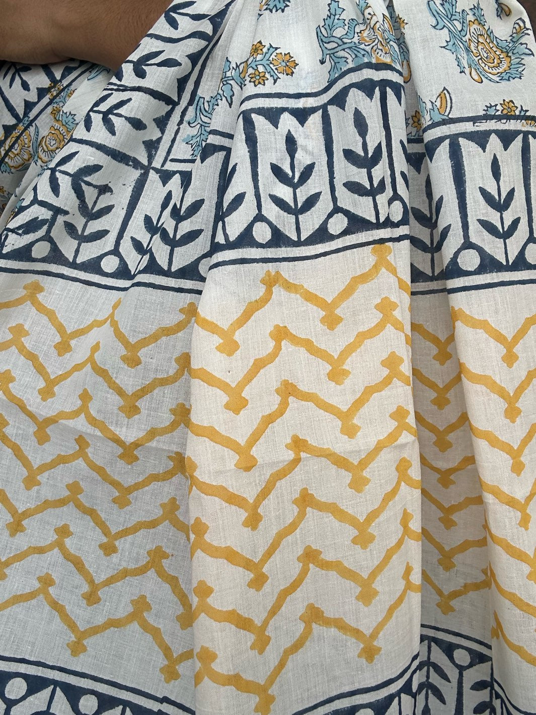 White handblock mulmul cotton saree