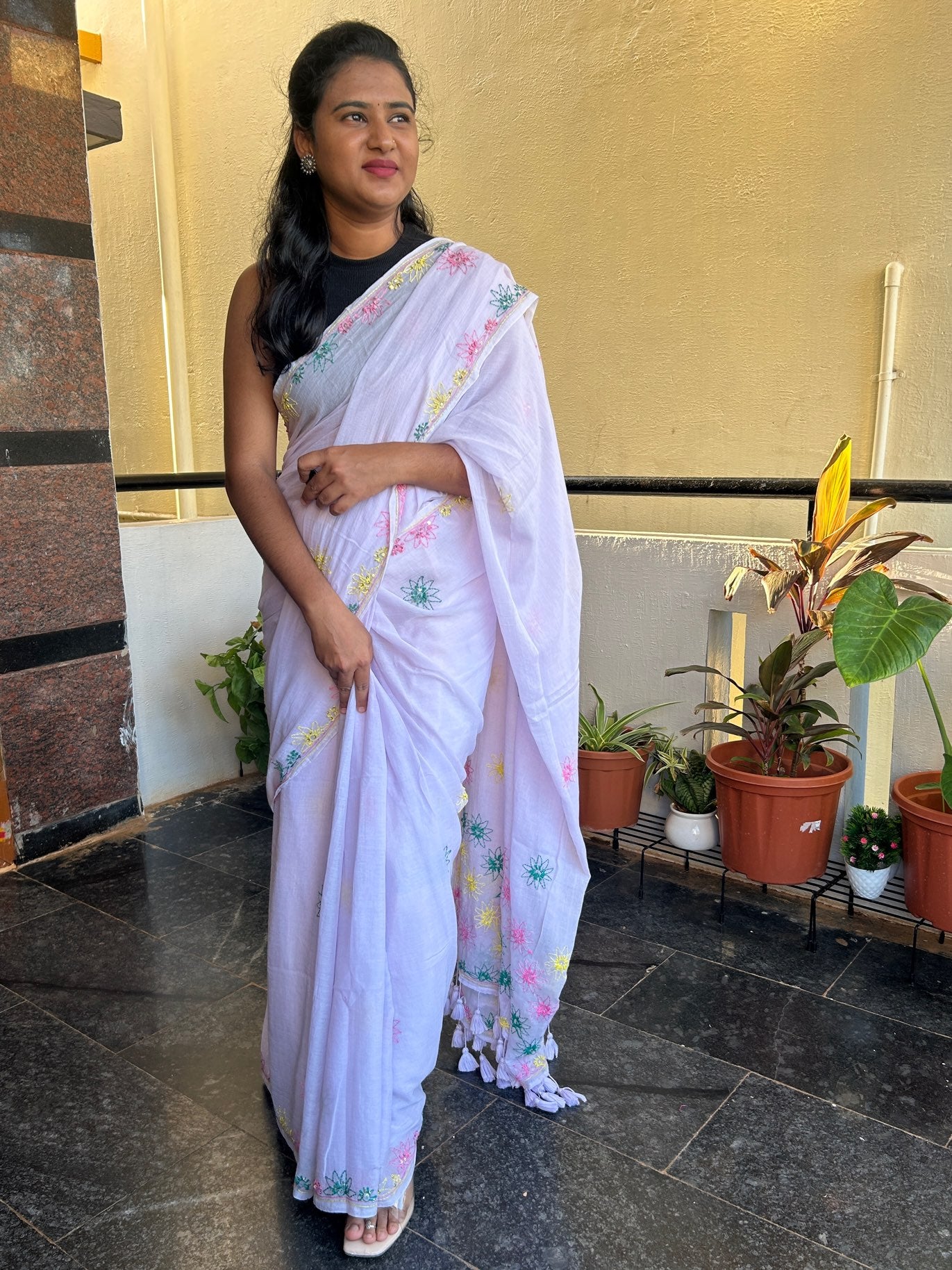 OFF WHITE HAND EMBROIDERED MUL SAREE