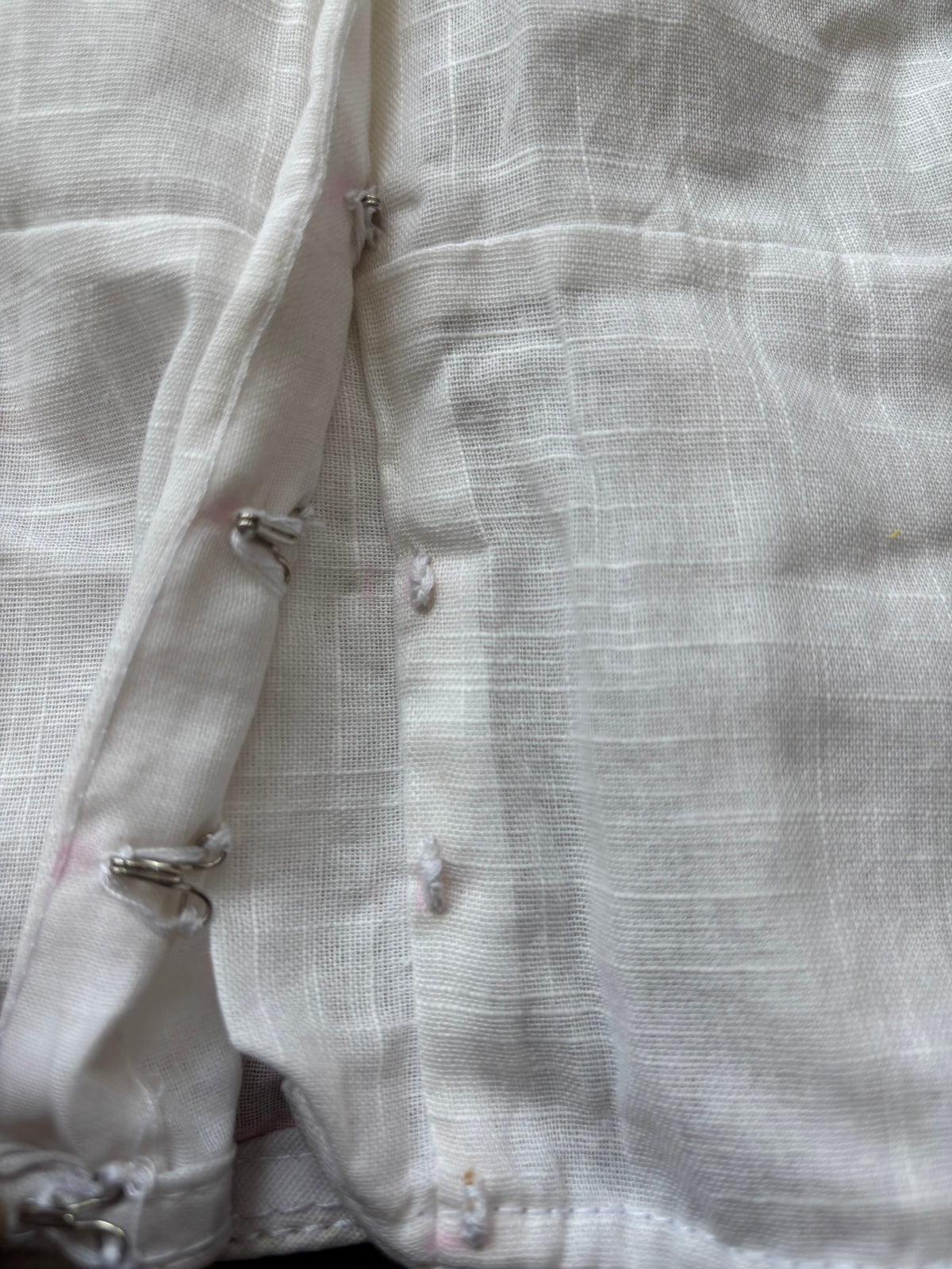 WHITE EMBROIDERED BLOUSE