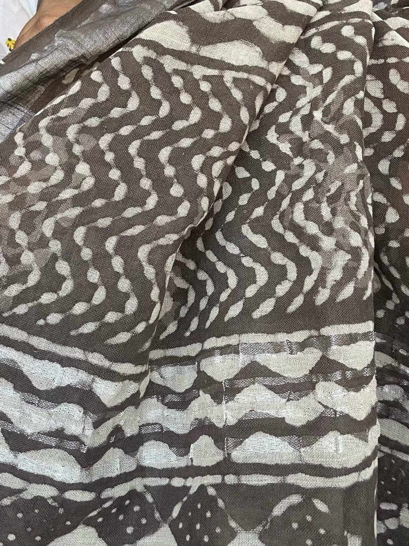 BROWN LINEN SAREE