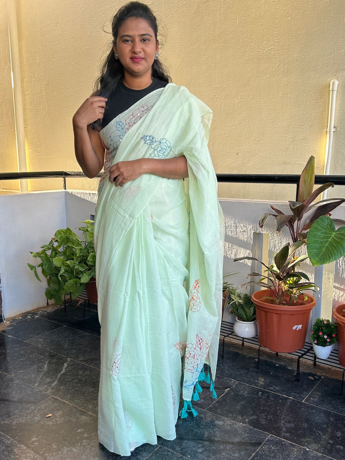 GREEN HAND EMBROIDERED MUL SAREE