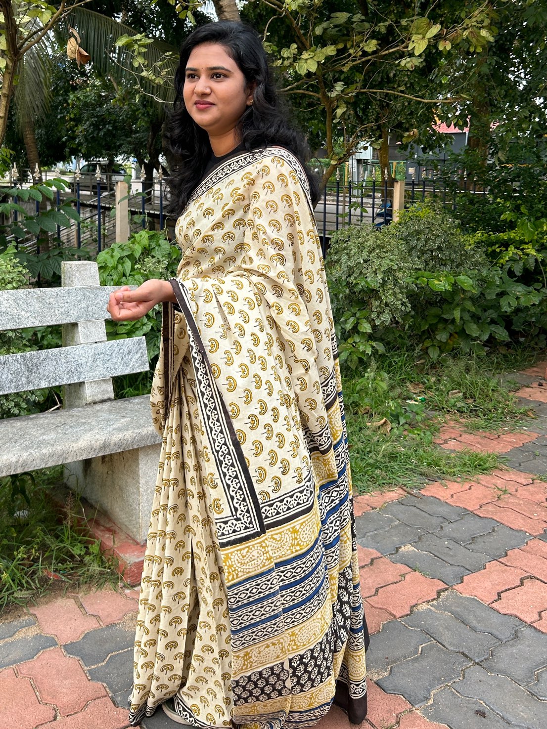 Off white handblock mulmul cotton saree