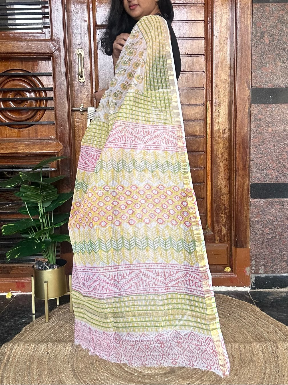 White kota doria saree