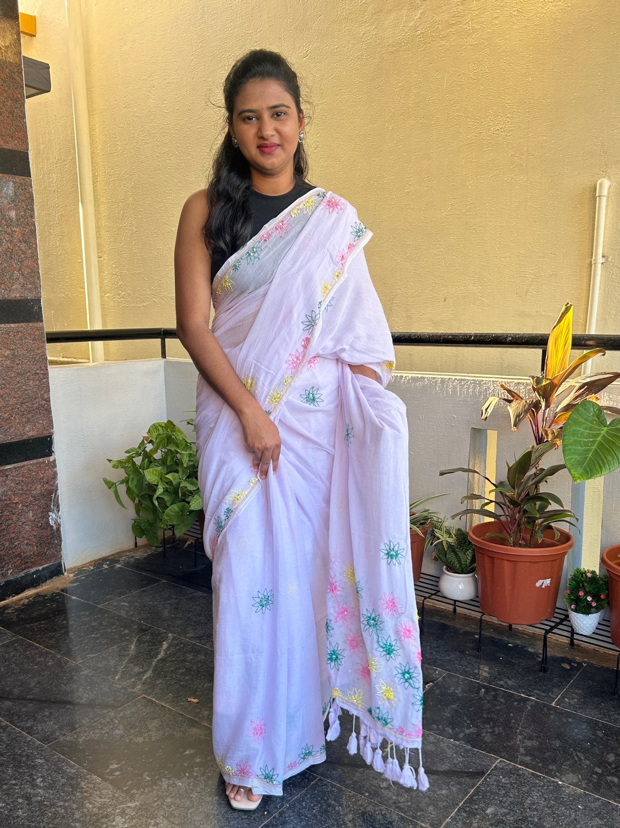 OFF WHITE HAND EMBROIDERED MUL SAREE