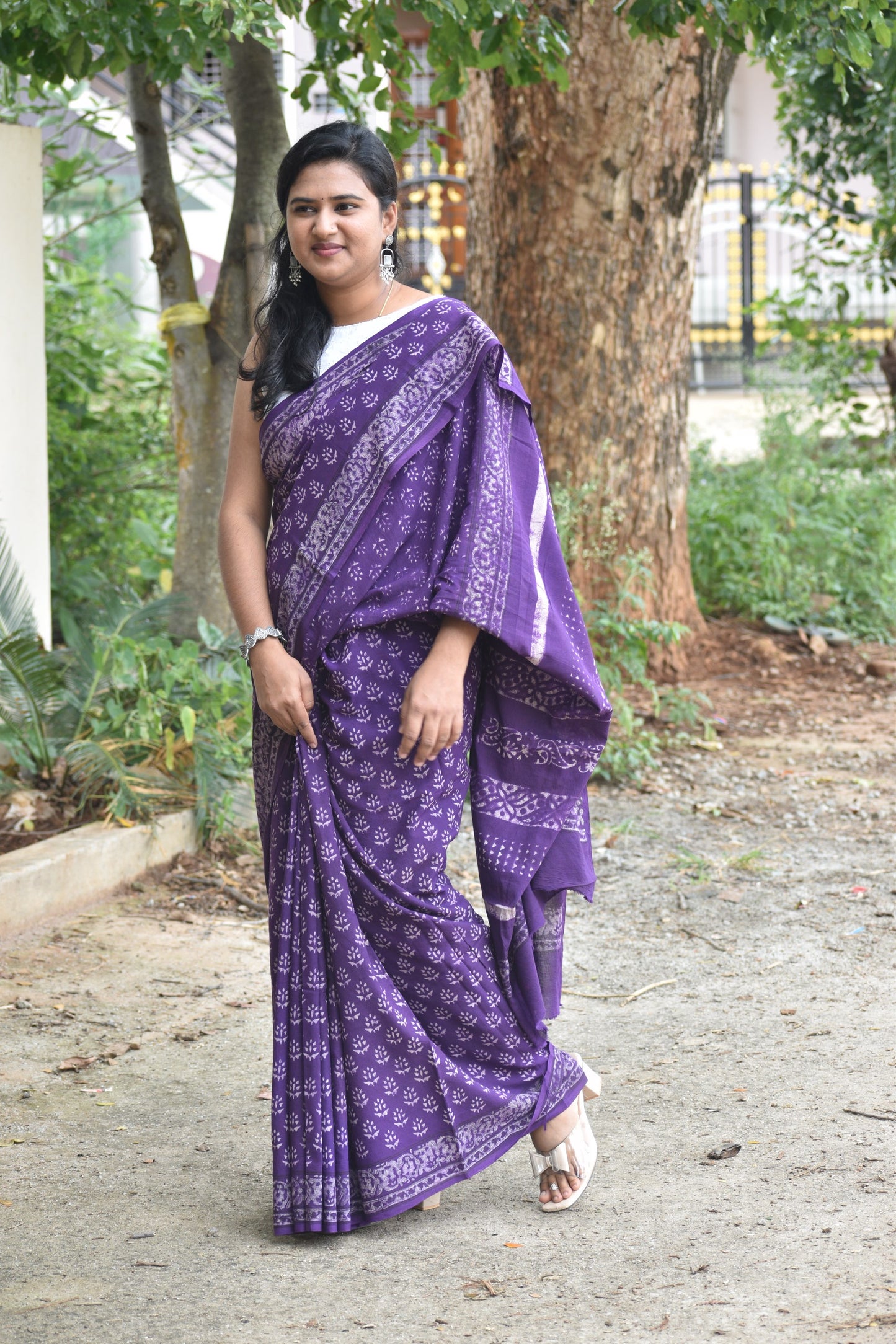 Purple dabu mul saree