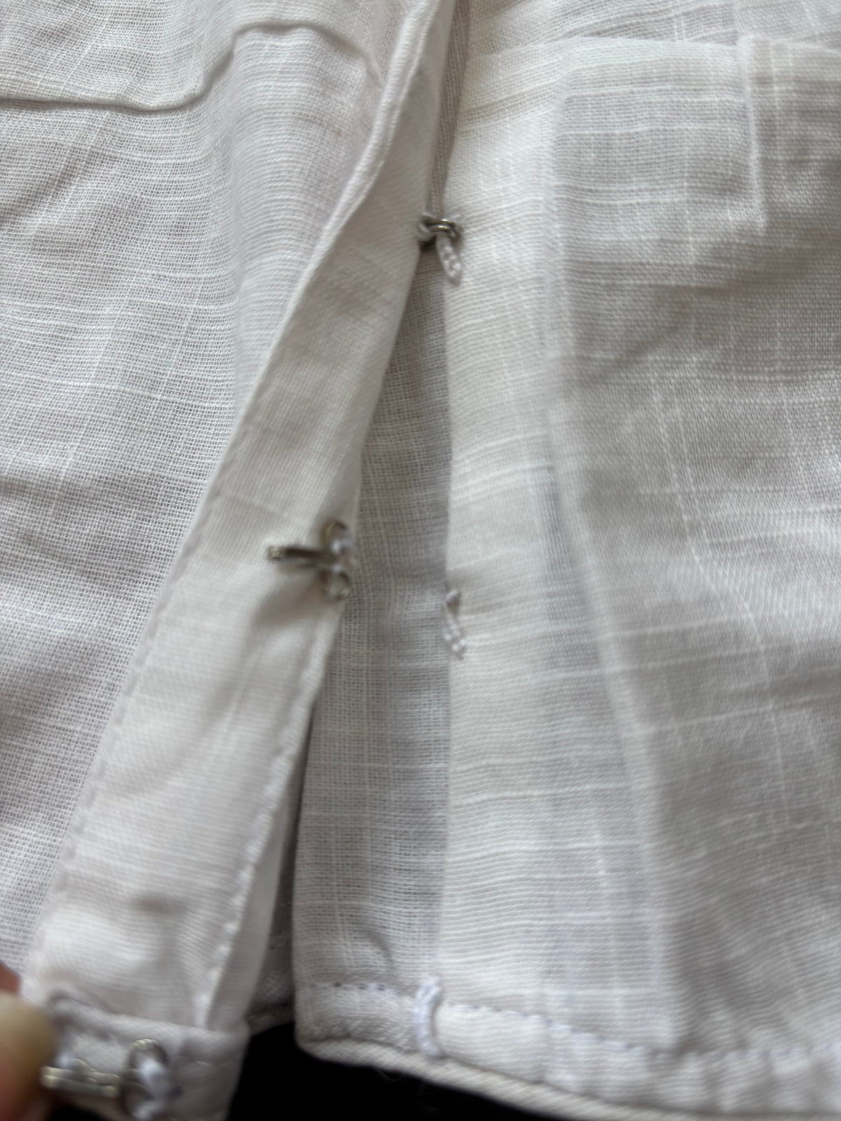 WHITE EMBROIDERED BLOUSE