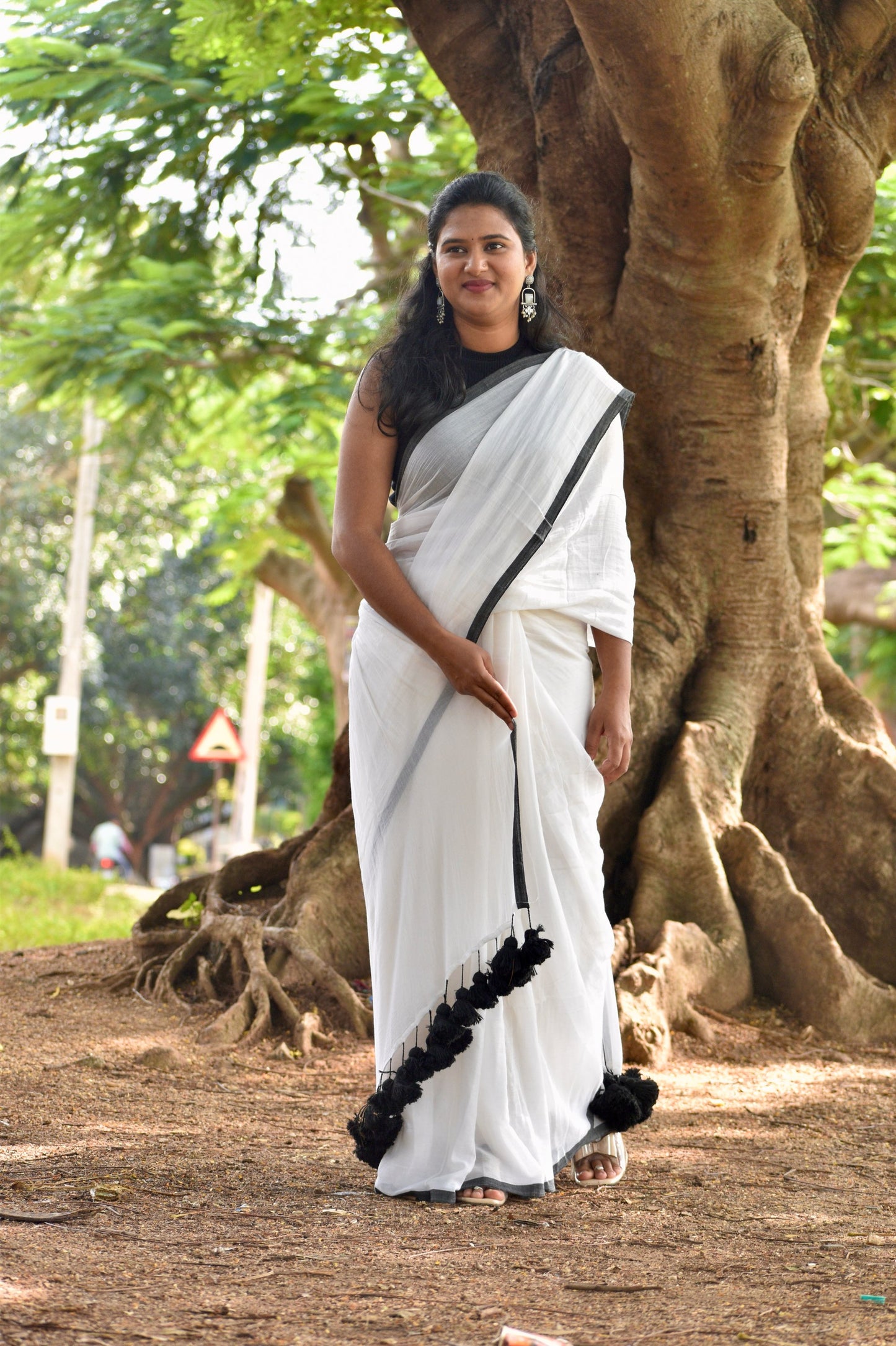 WHITE MUL SAREE