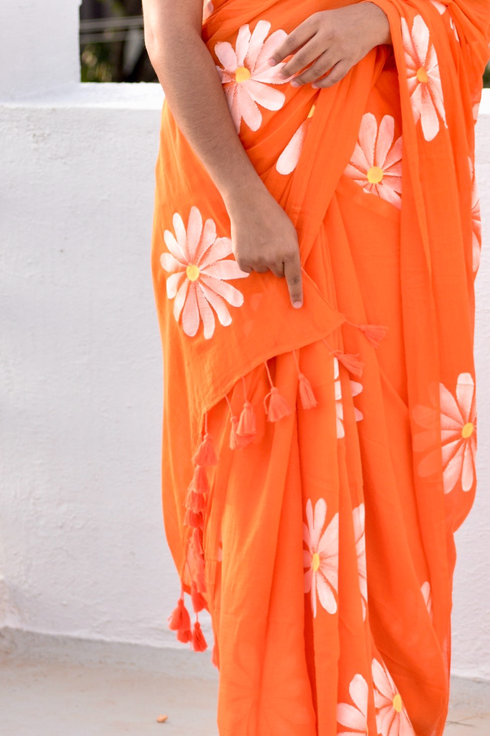 ORANGE HAND PAINTED MUL SAREE