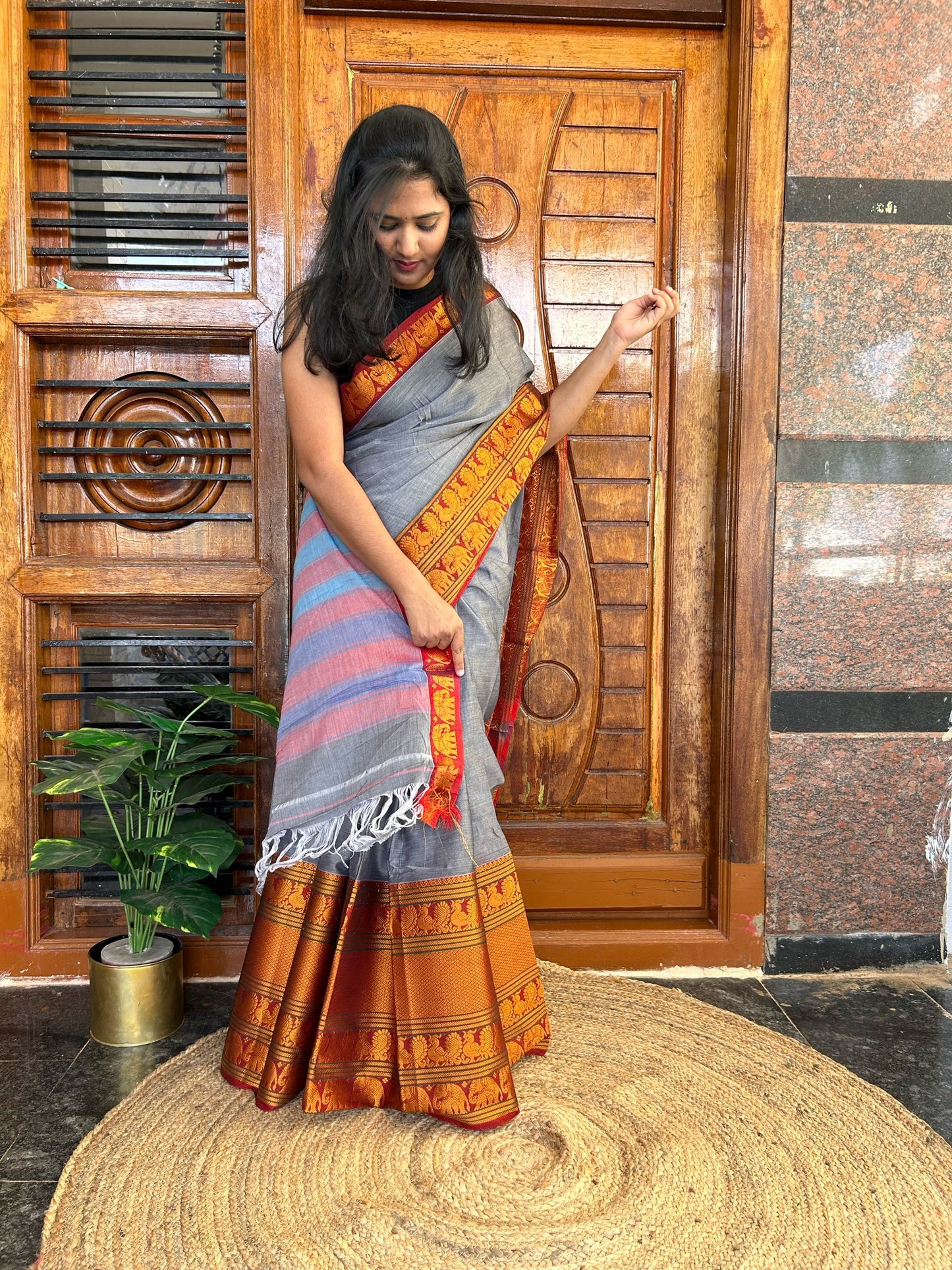Grey Narayanpet saree.
