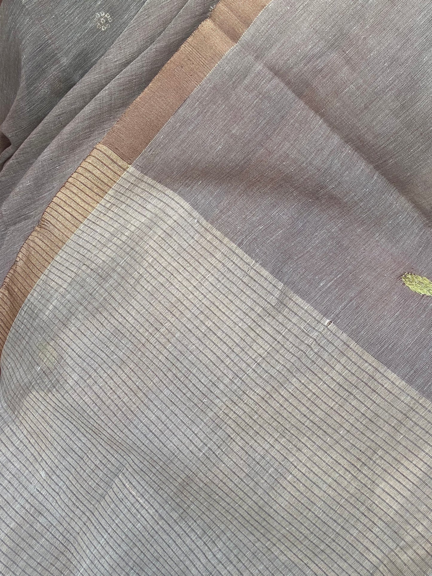 BROWN ZARI BUTI SAREE