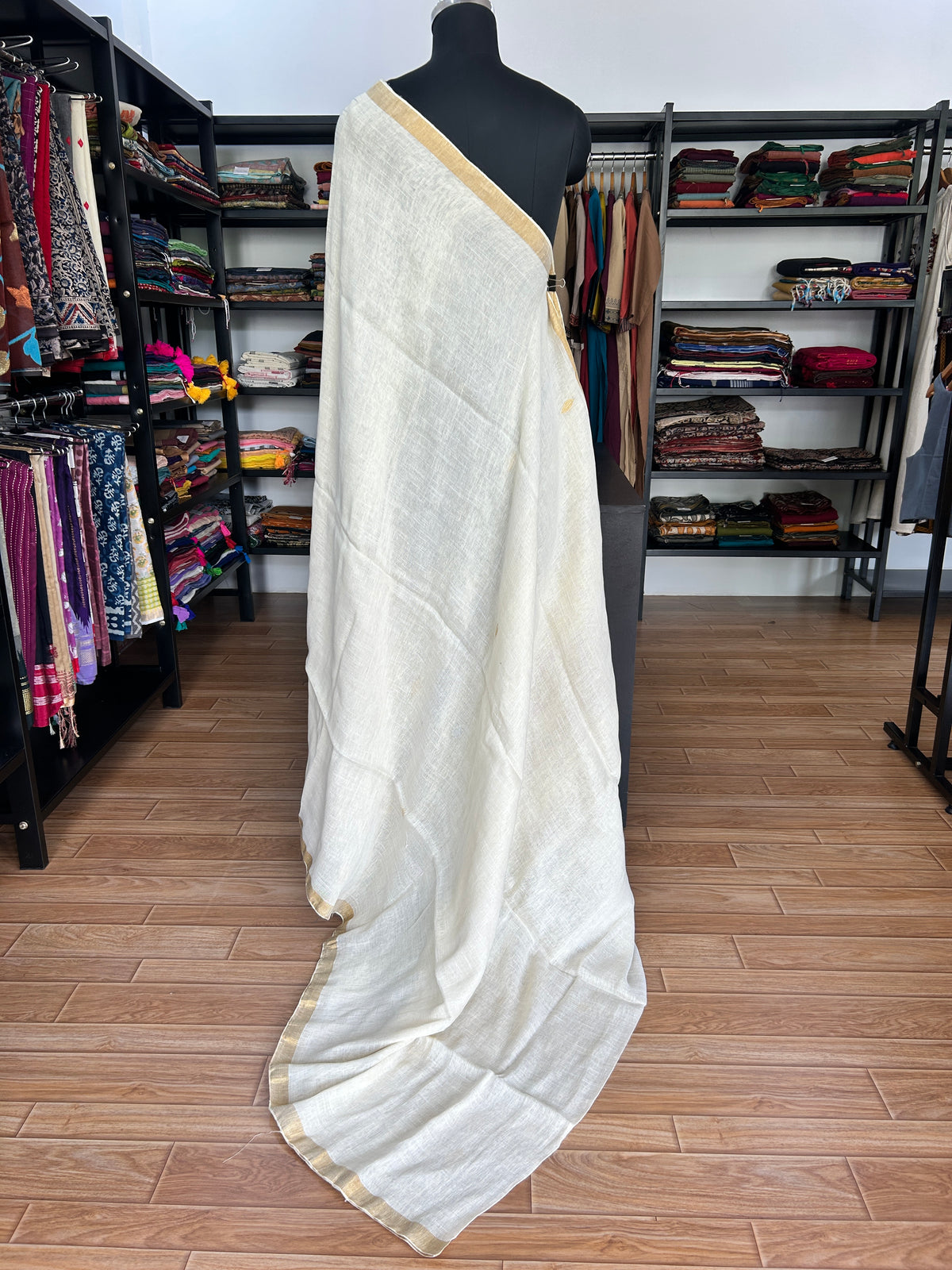 WHITE LINEN SAREE