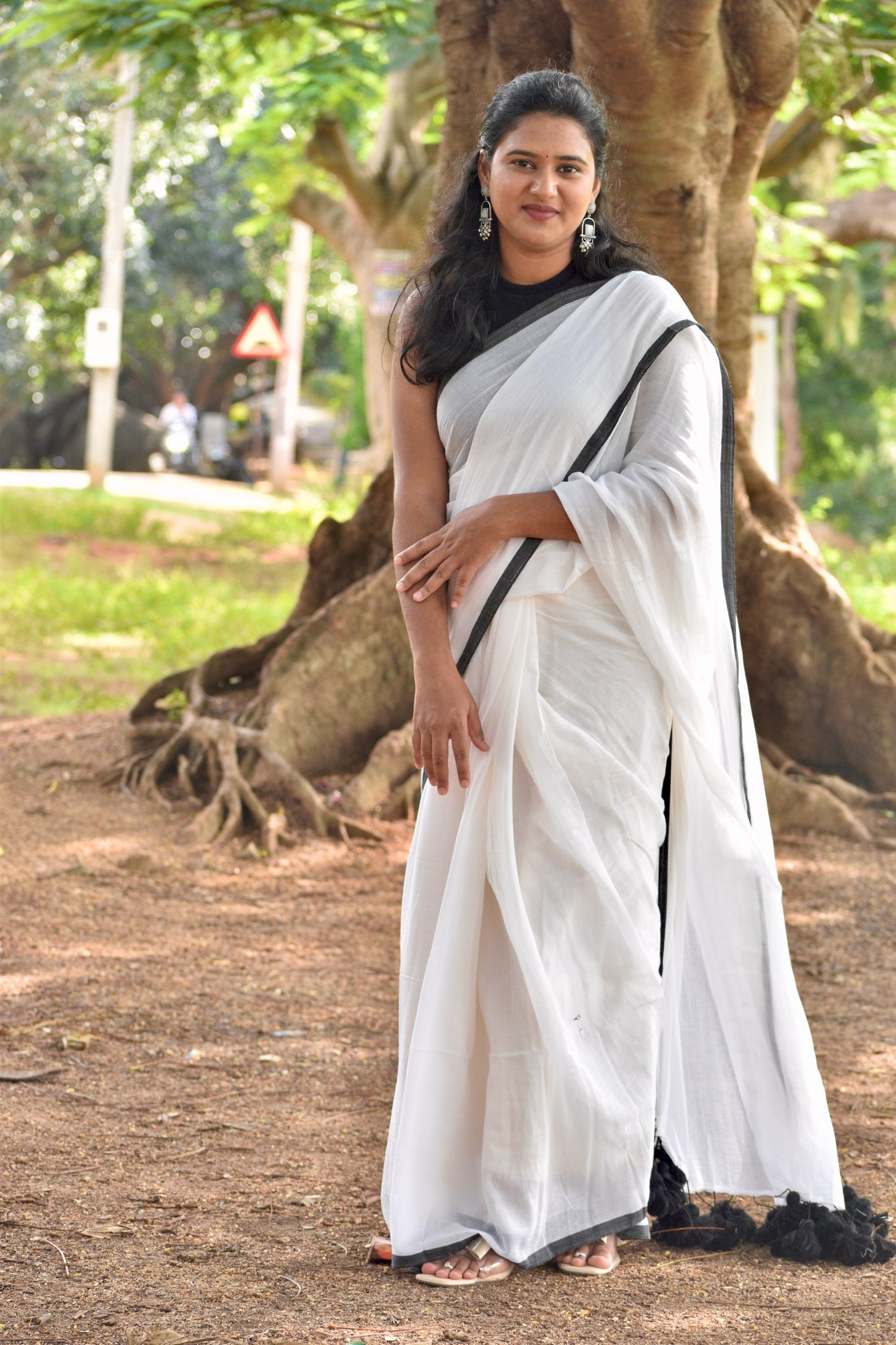 WHITE MUL SAREE