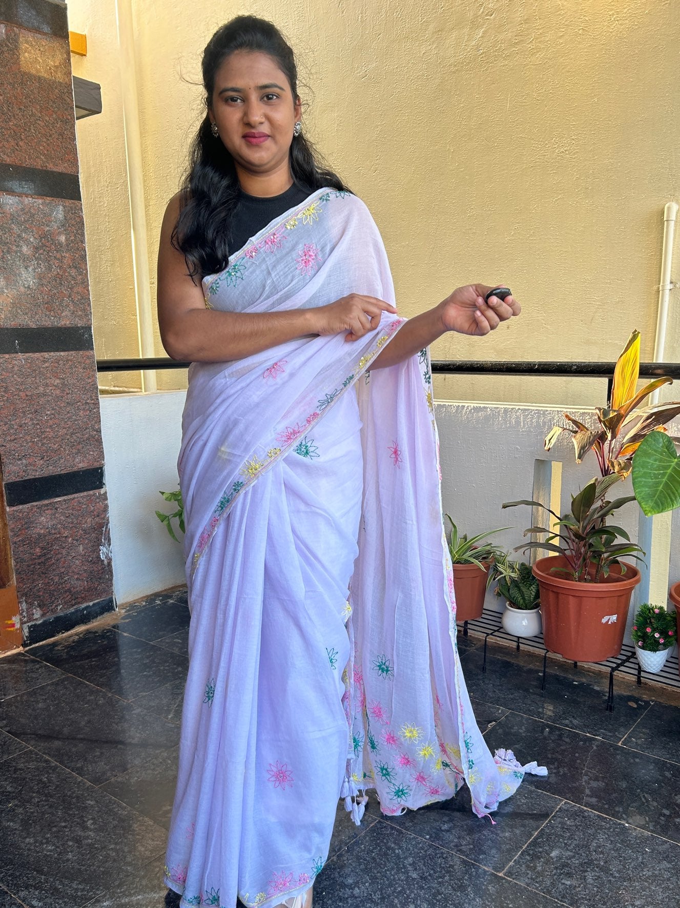OFF WHITE HAND EMBROIDERED MUL SAREE