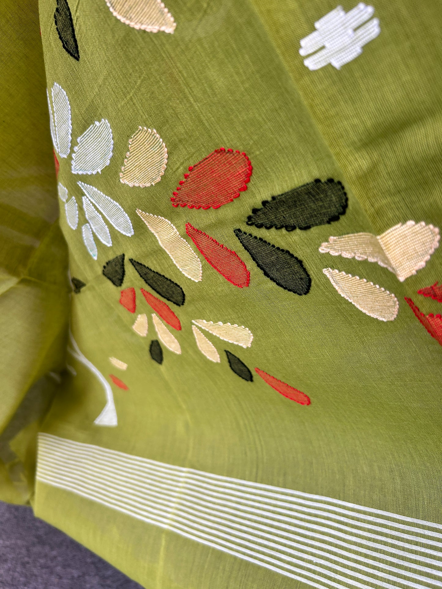 GREEN MUL JAMDANI SAREE