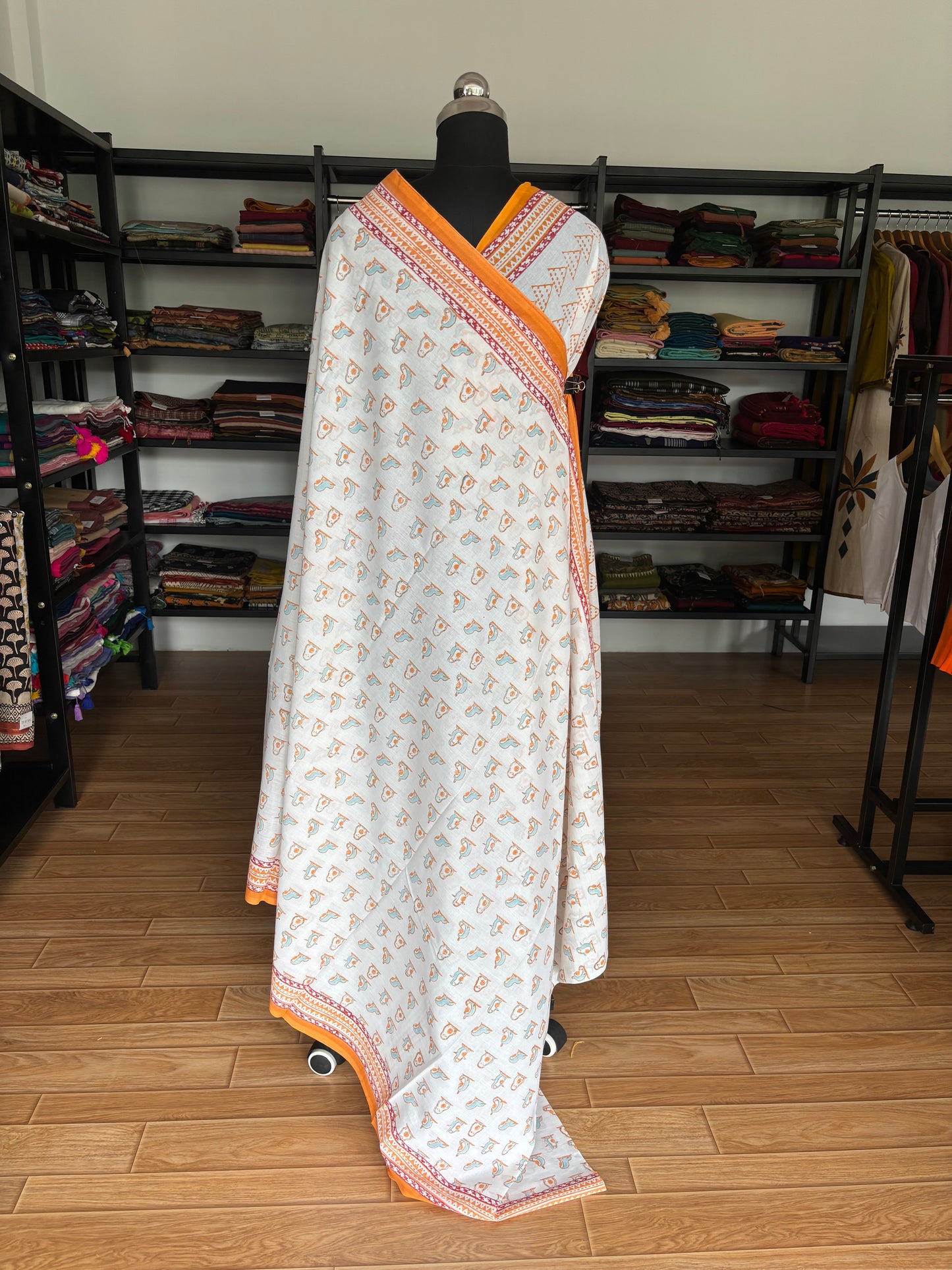 WHITE QUIRKY MUL SAREE