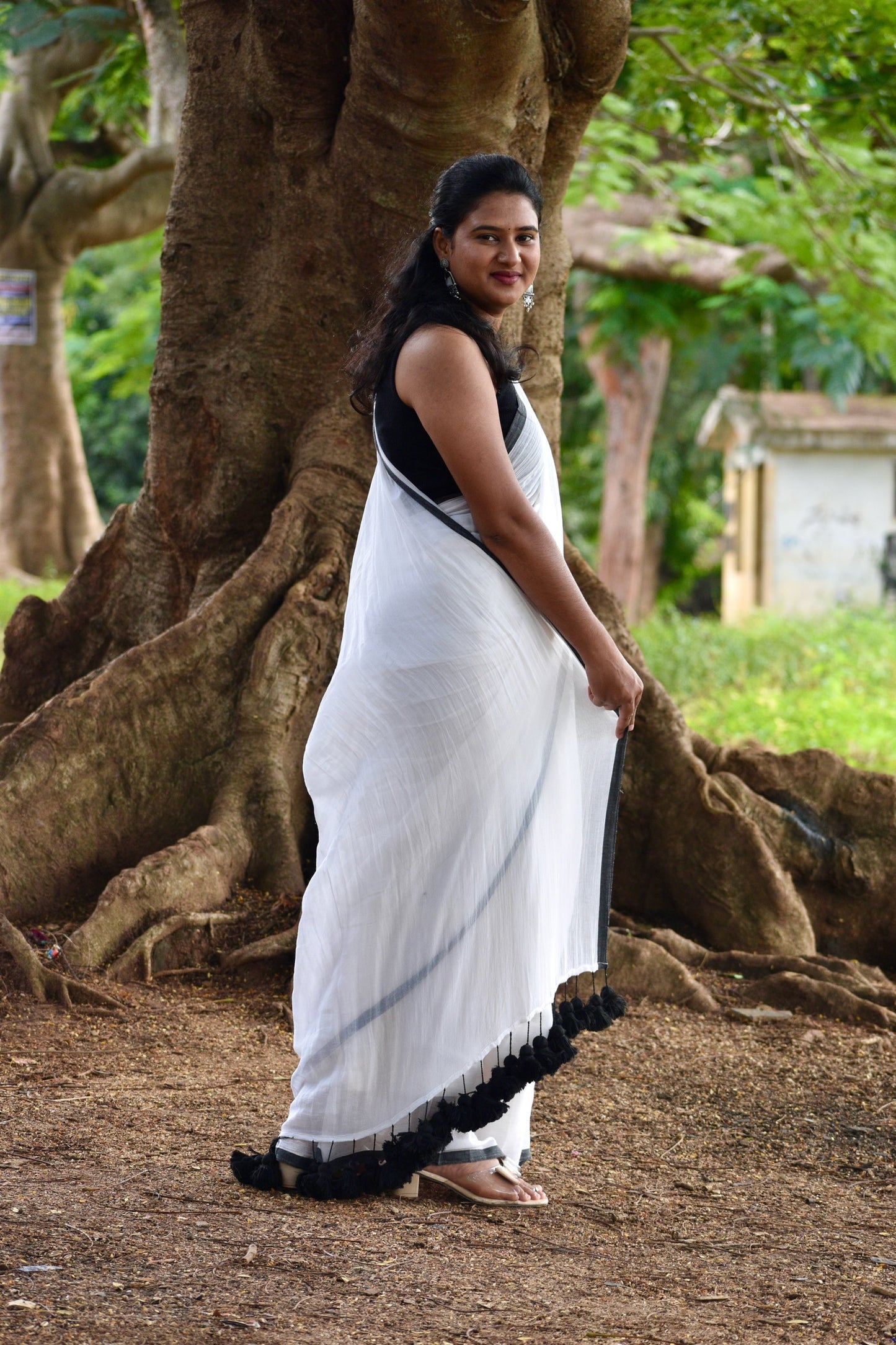 WHITE MUL SAREE