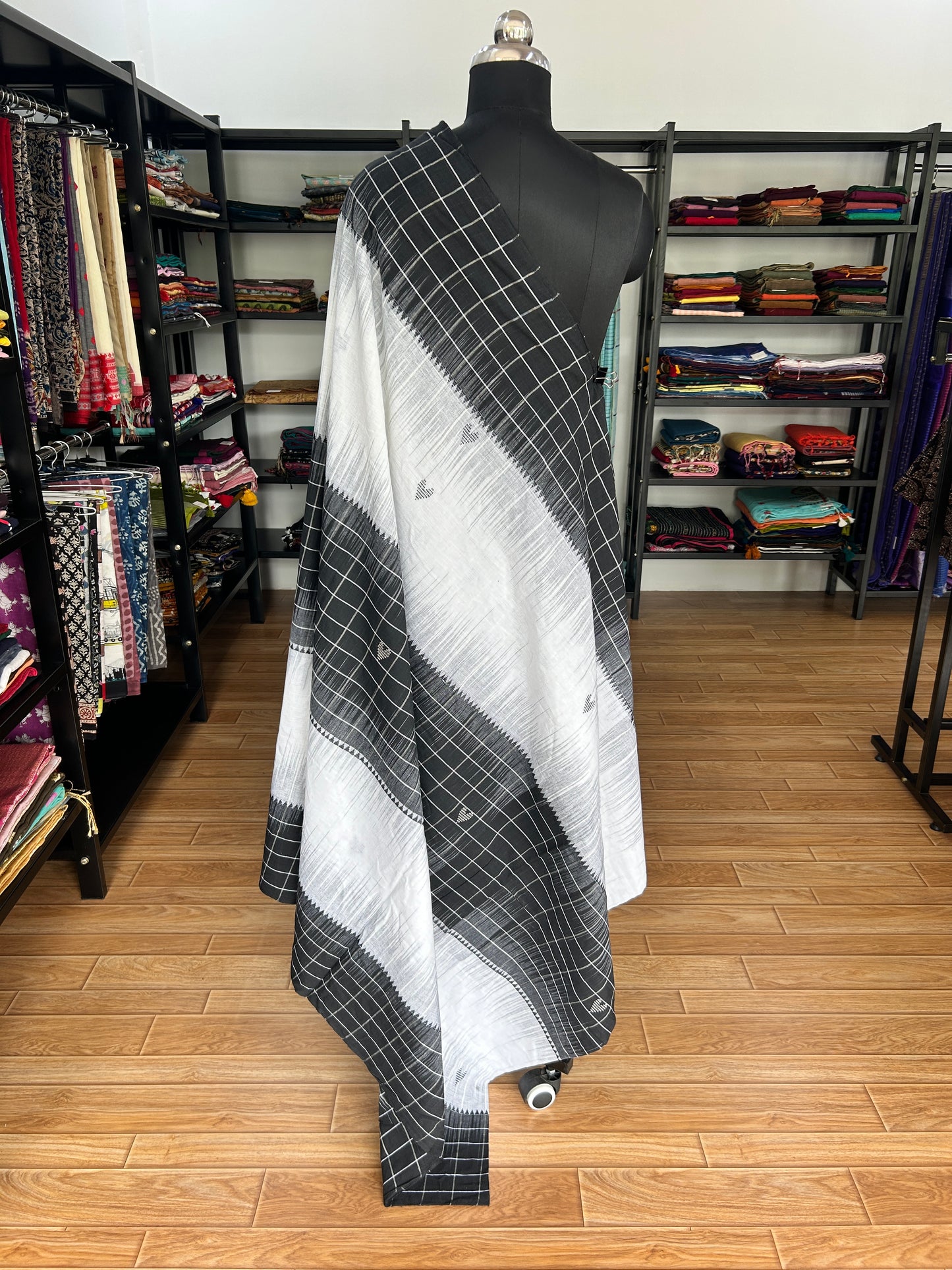 BLACK DHANIAKHALI SAREE