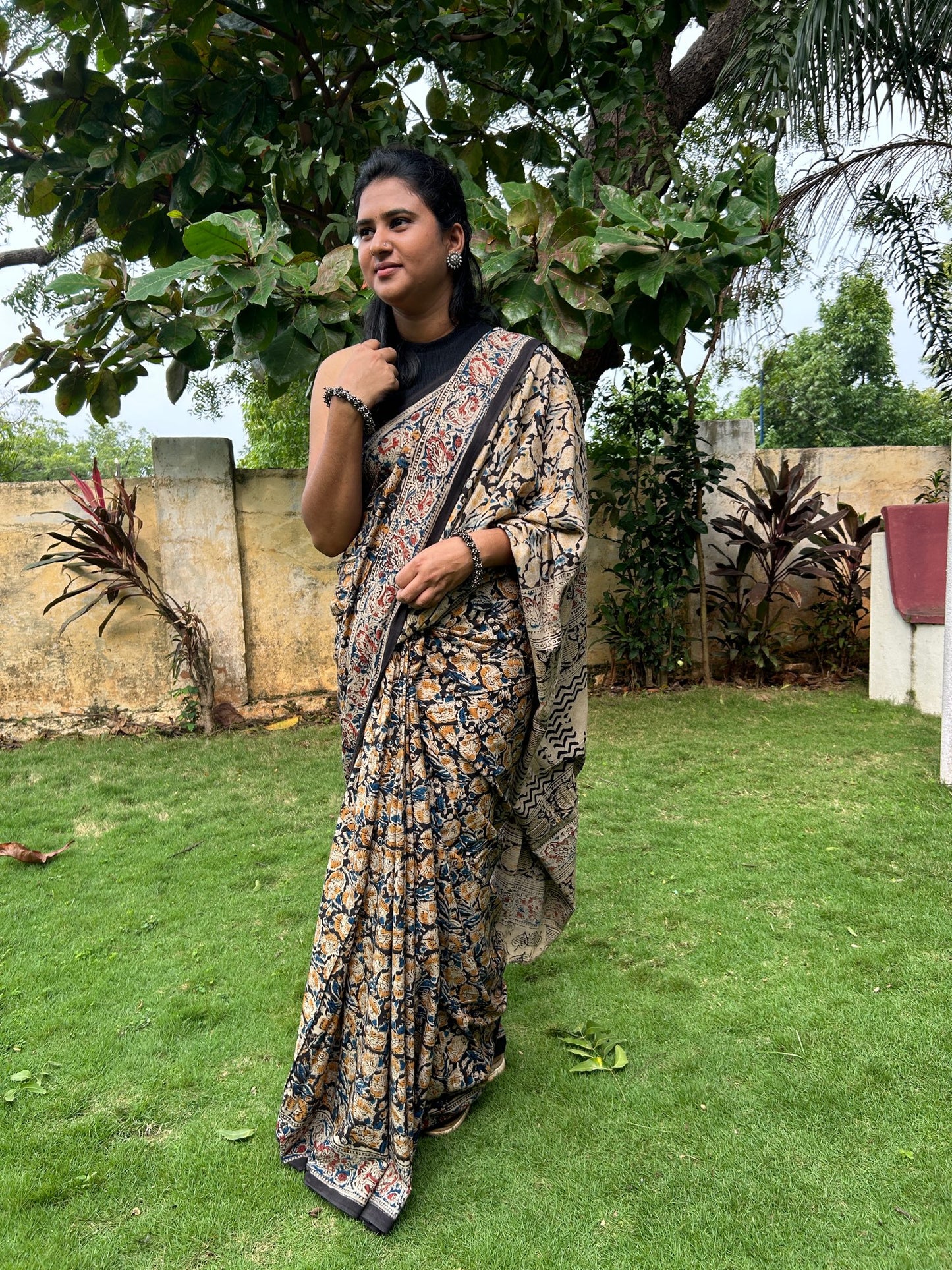 Black kalamkari mul saree