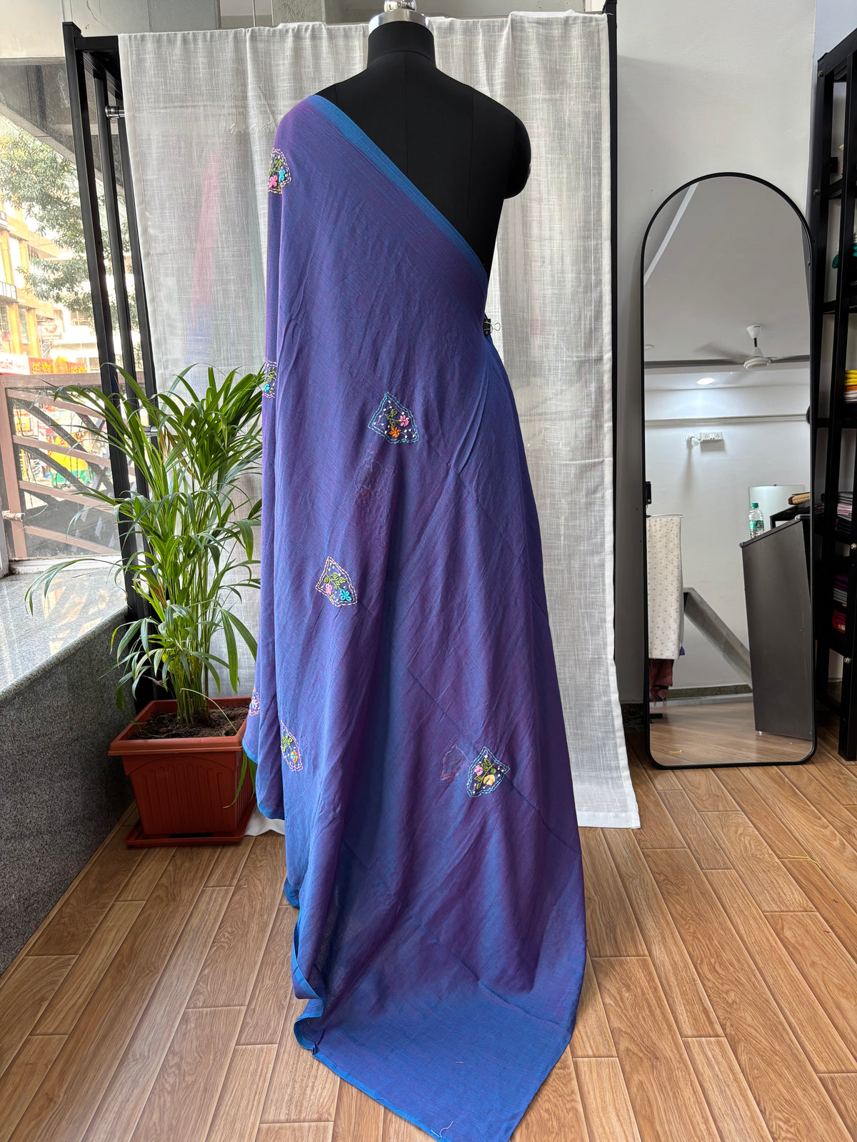 NAVY BLUE EMBROIDERED MUL SAREE