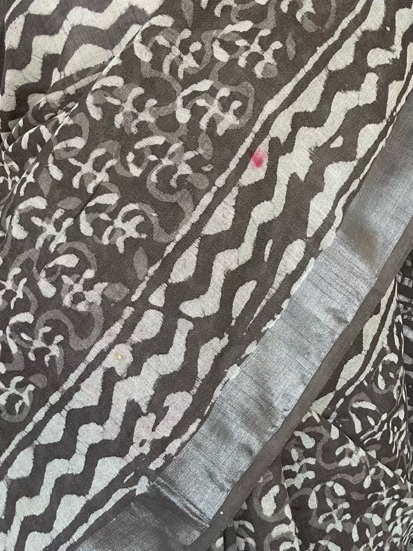 BROWN LINEN SAREE