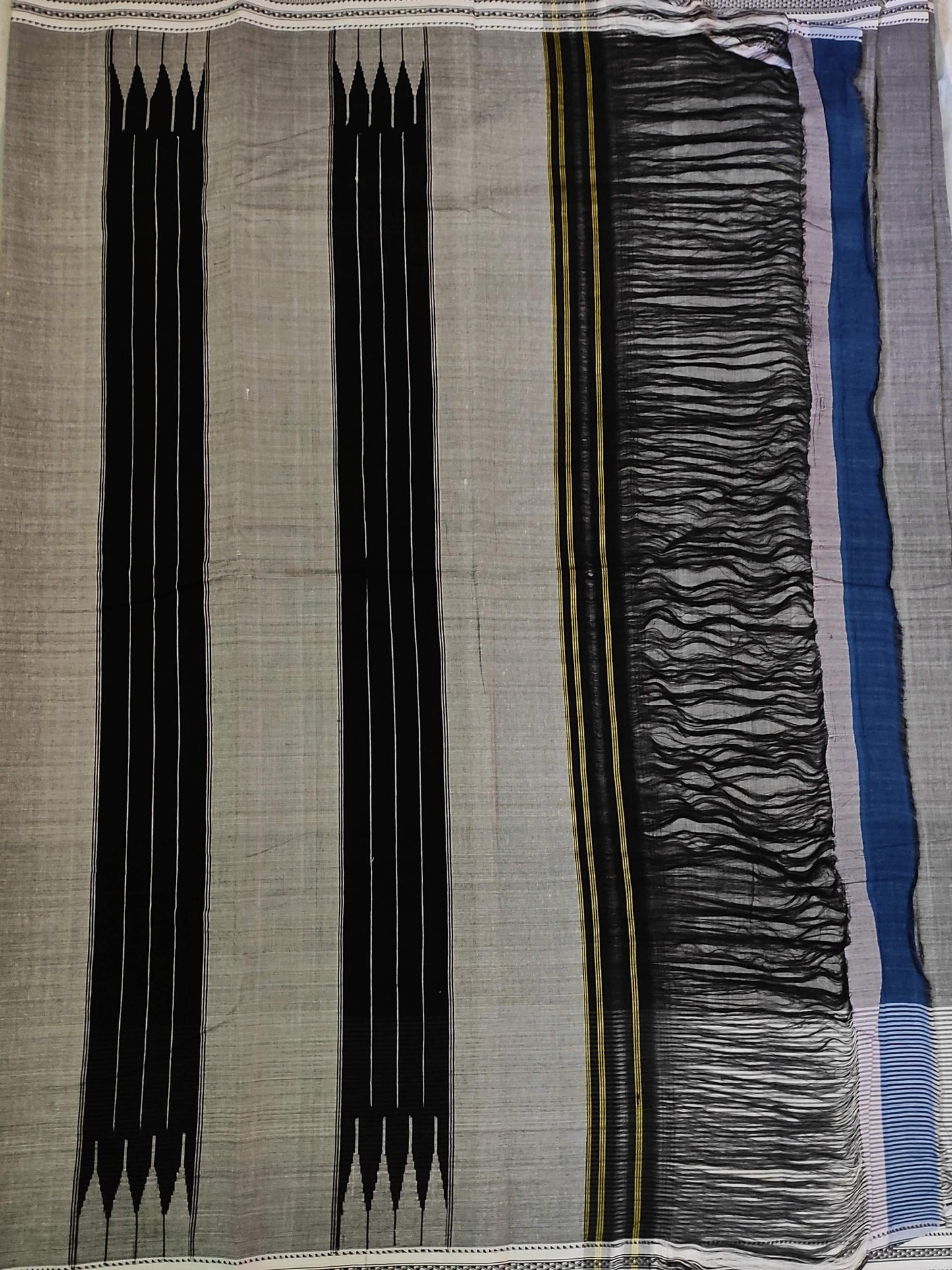 GREY HANDLOOM ILKAL SAREE.