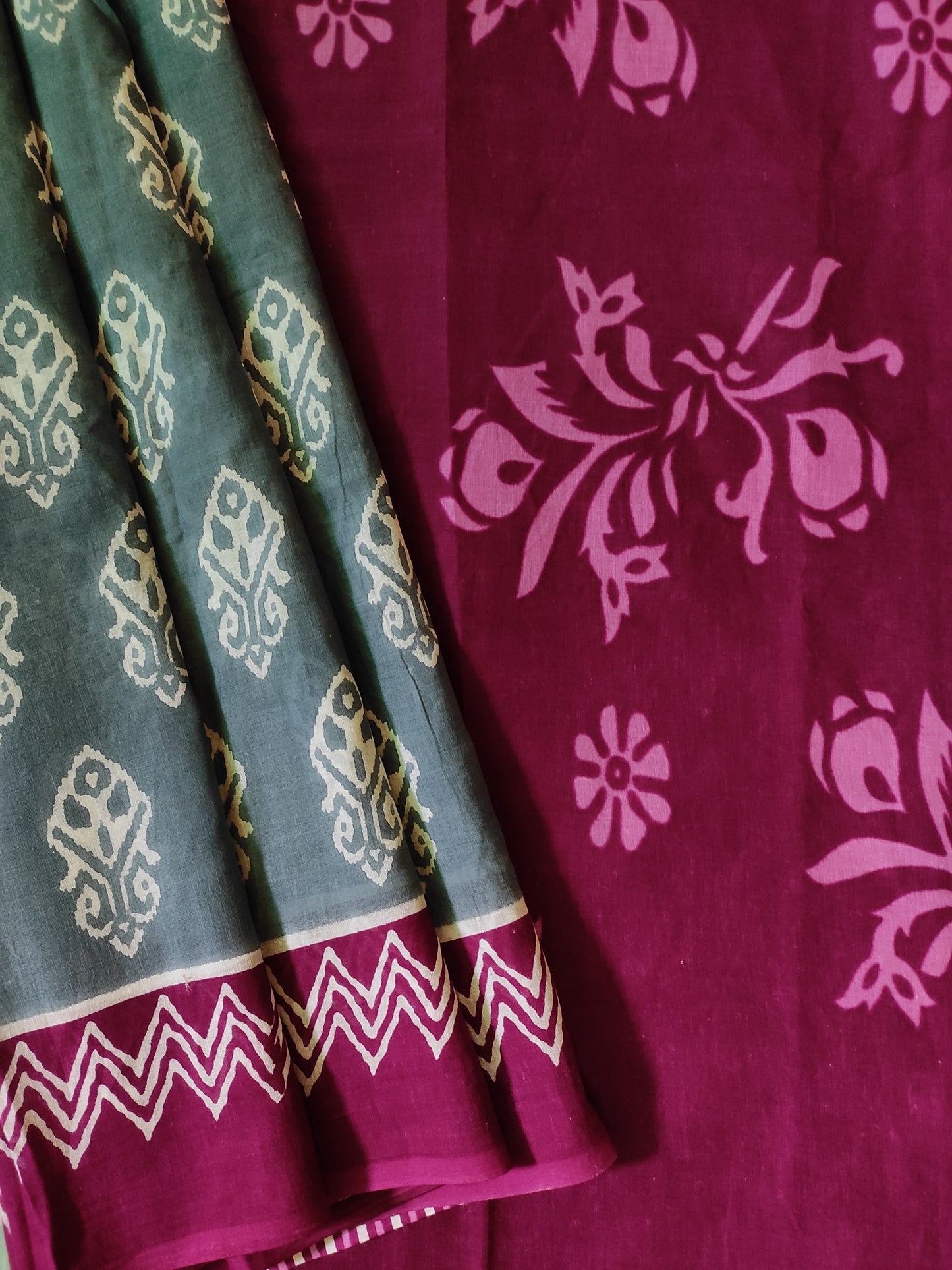 Grey mulmul cotton saree