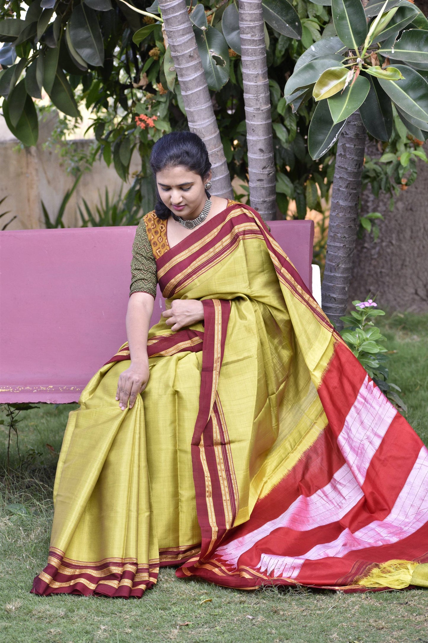 GREEN HANDLOOM ILKAL SAREE.
