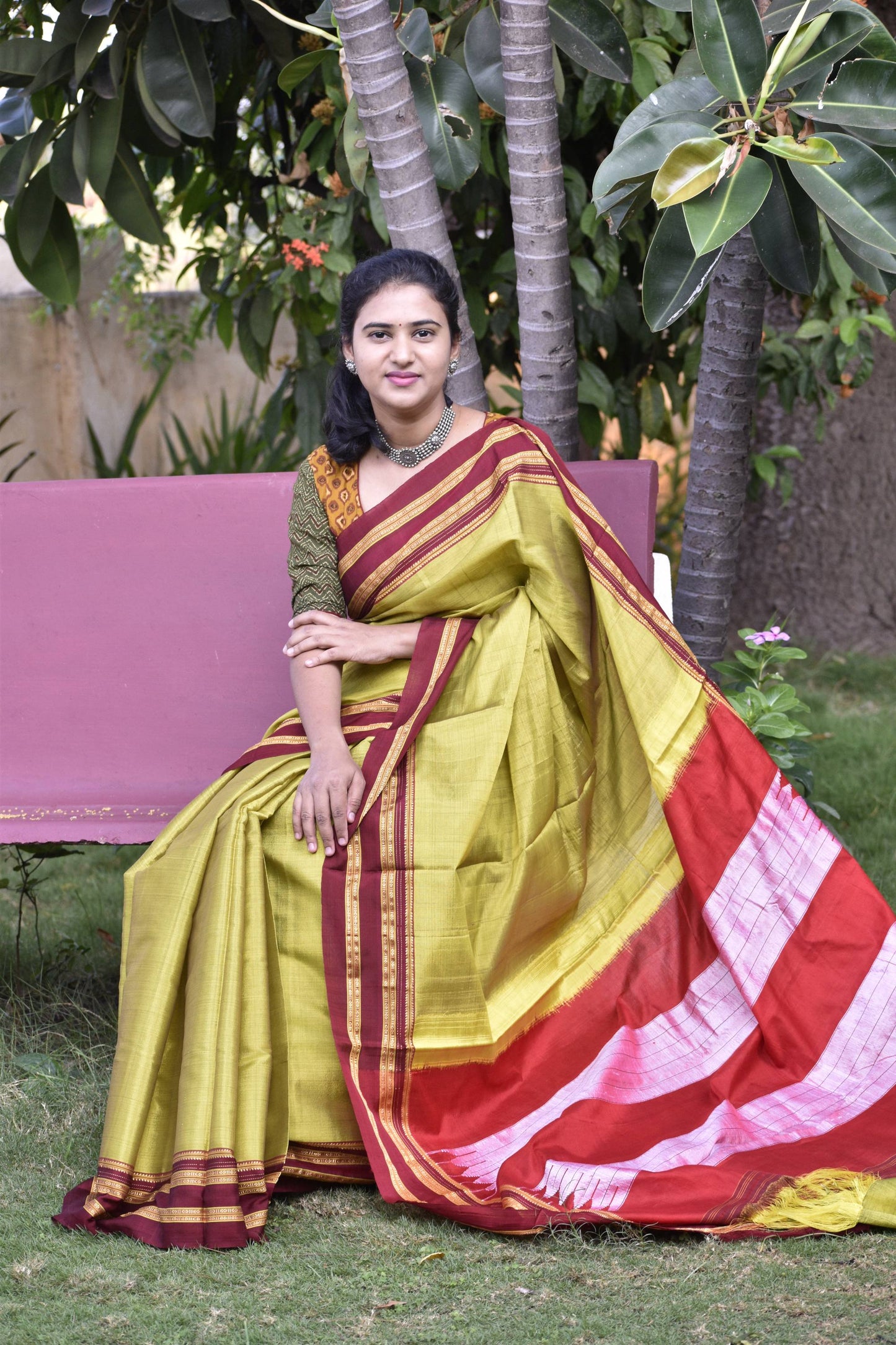 GREEN HANDLOOM ILKAL SAREE.