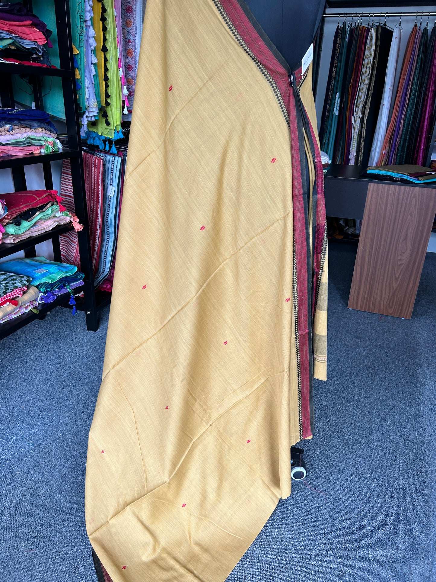 BIEGE DHANIAKHALI SAREE