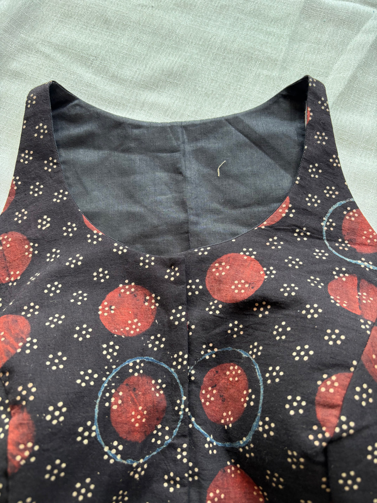 BLACK COTTON BLOUSE