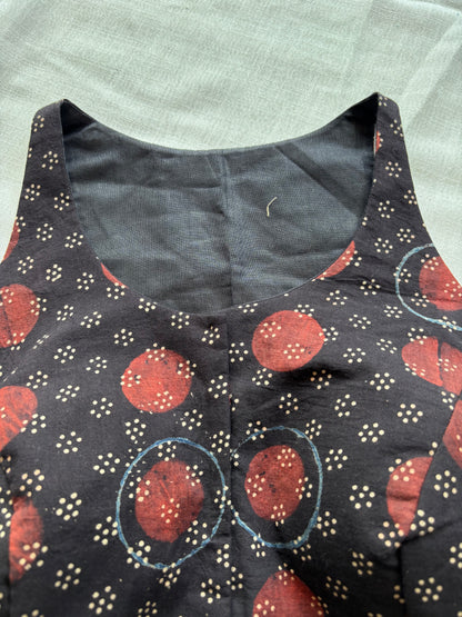 BLACK COTTON BLOUSE