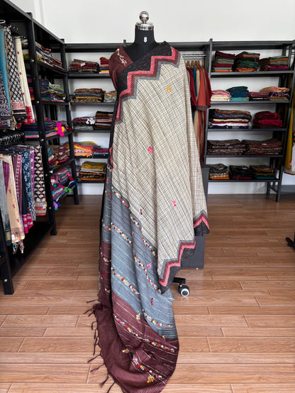 GREY  EMBROIDERED SAREE