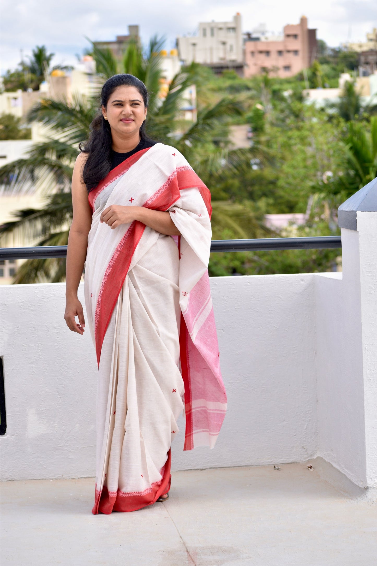 BIEGE DHANIAKHALI SAREE