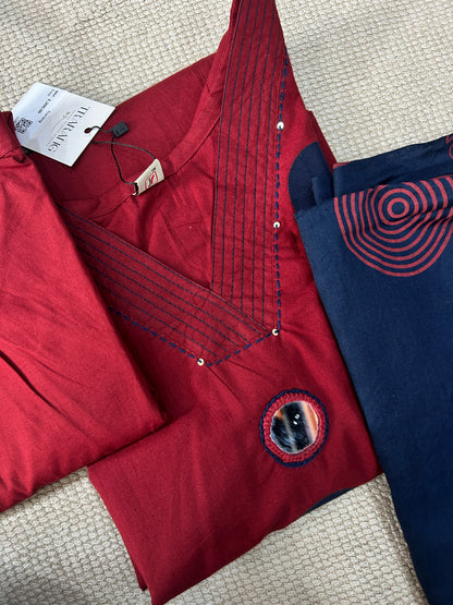 RED GAMTHI COTTON SUIT