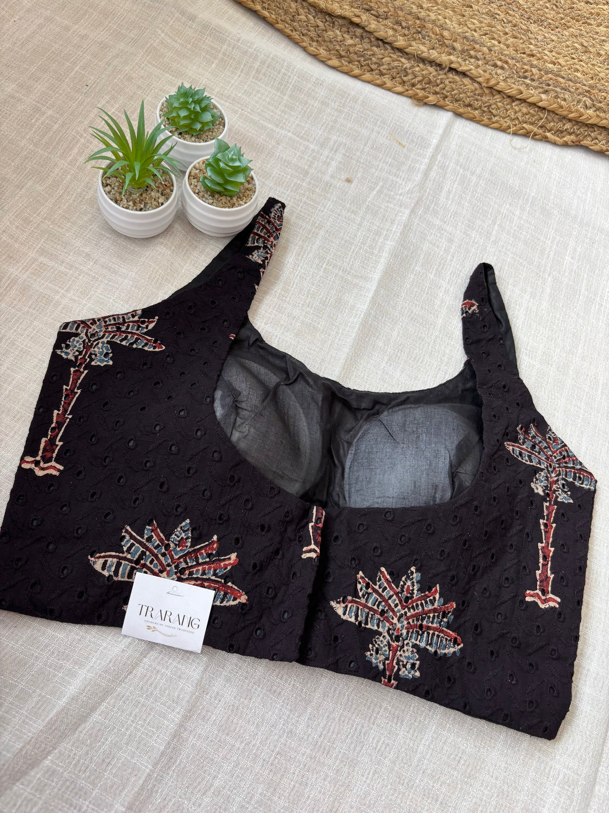 BLACK HAKOBA BLOUSE