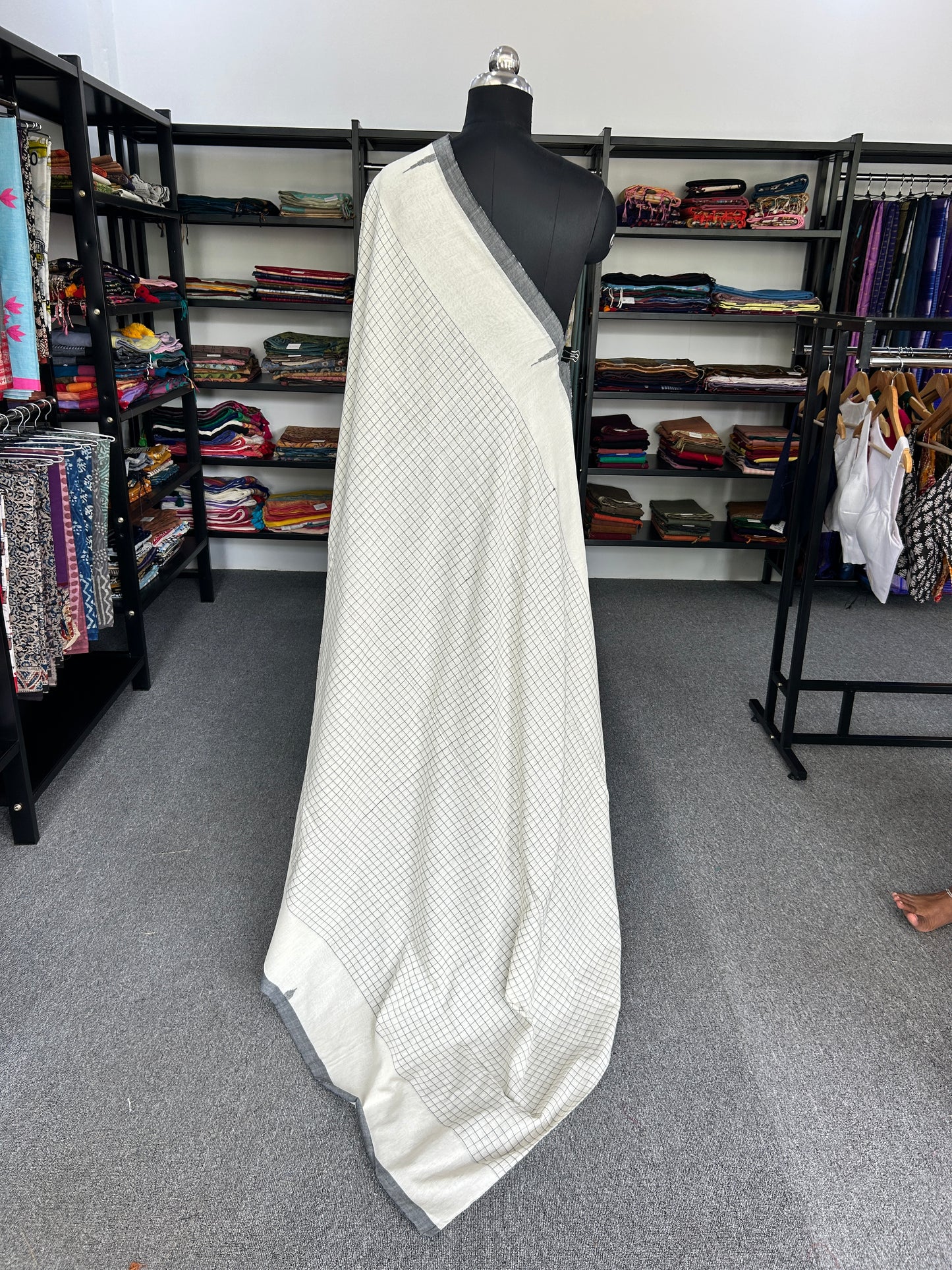 WHITE JAMDANI SAREE