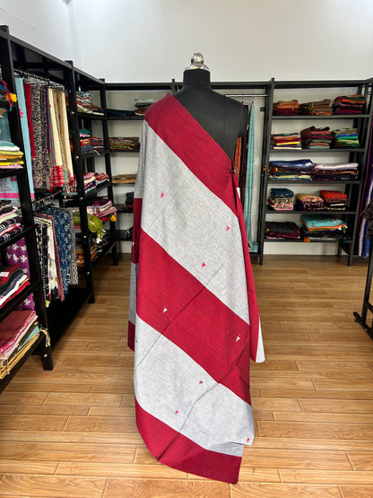 RED DHANIAKHALI SAREE