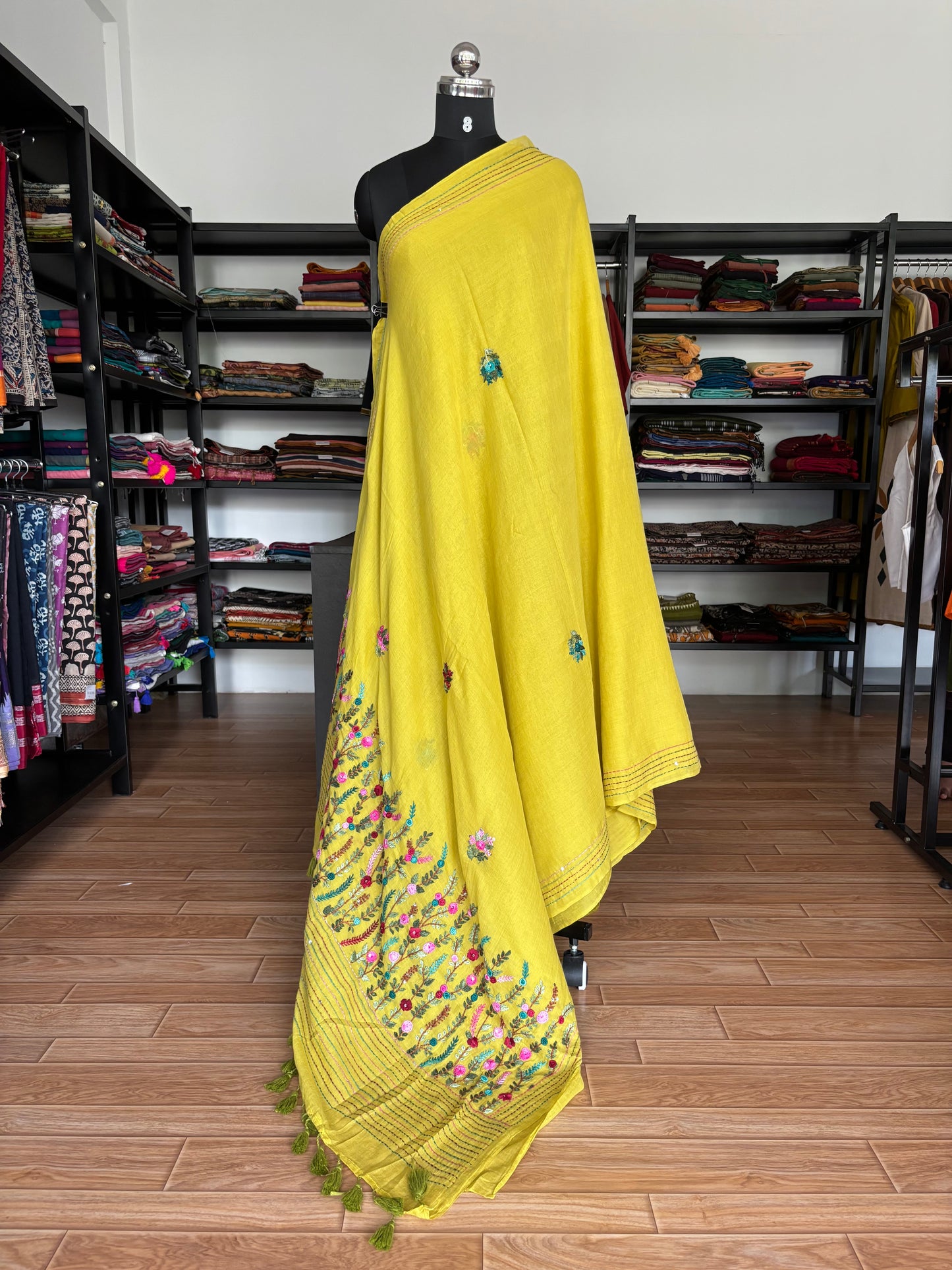 GREEN EMBROIDERED MUL SAREE