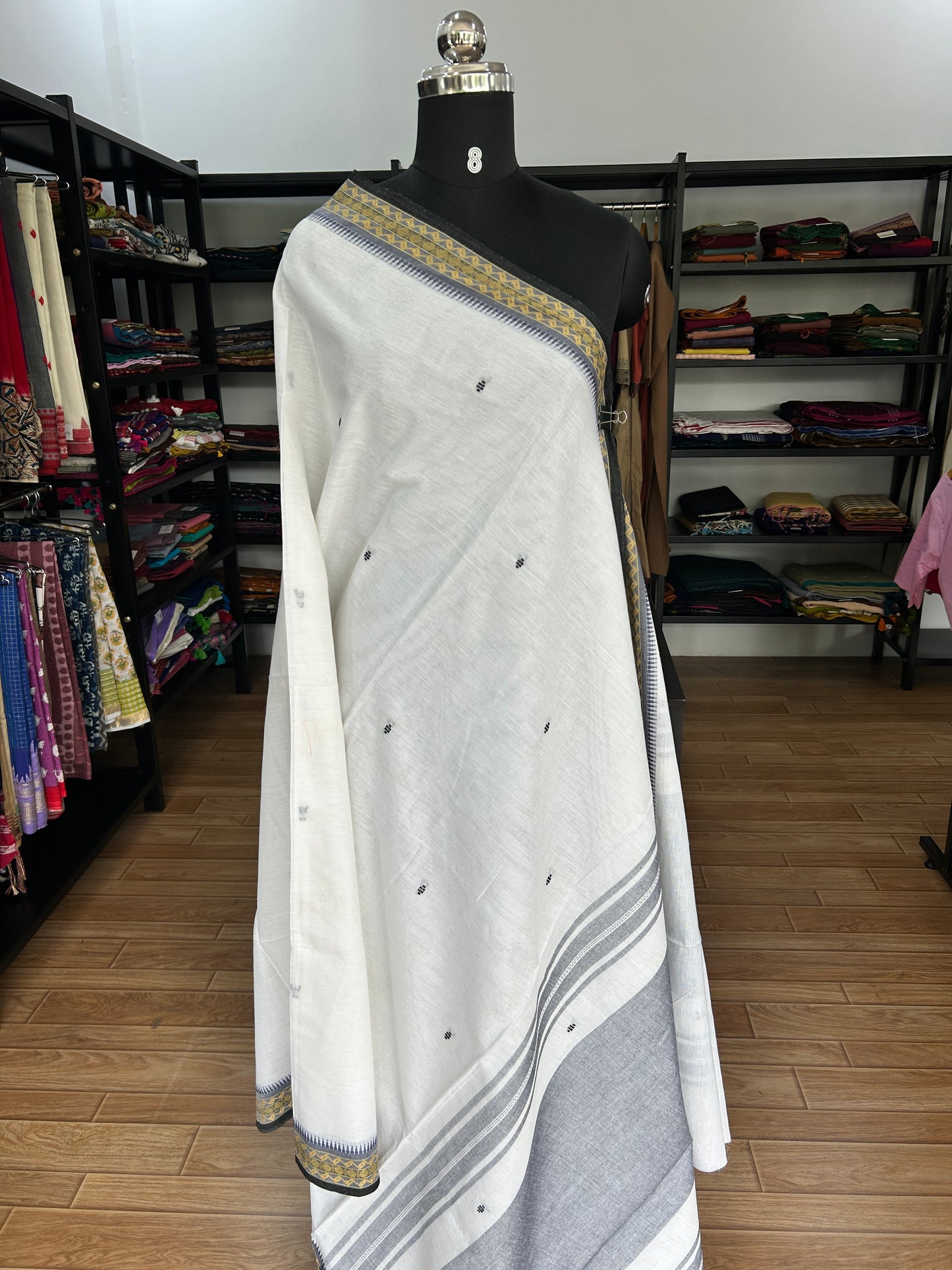WHITE DHANIAKHALI SAREE