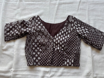 BROWN STRECHABLE BLOUSE