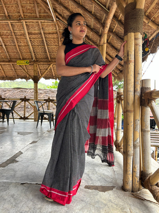 BLACK PATTEDANCHU SAREE.