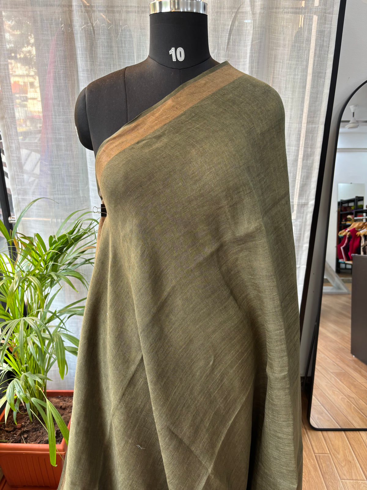 GREEN PURE LINEN SAREE