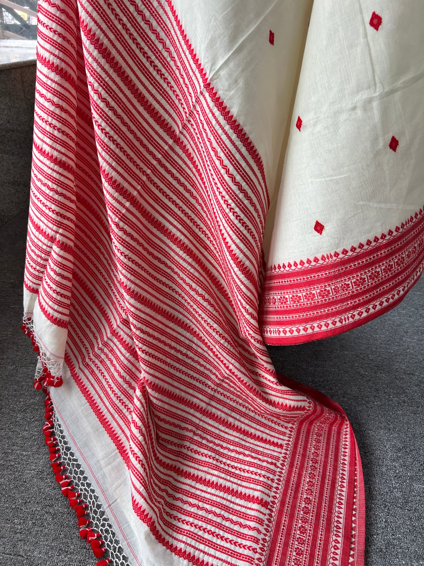 WHITE MERCERISED SAREE