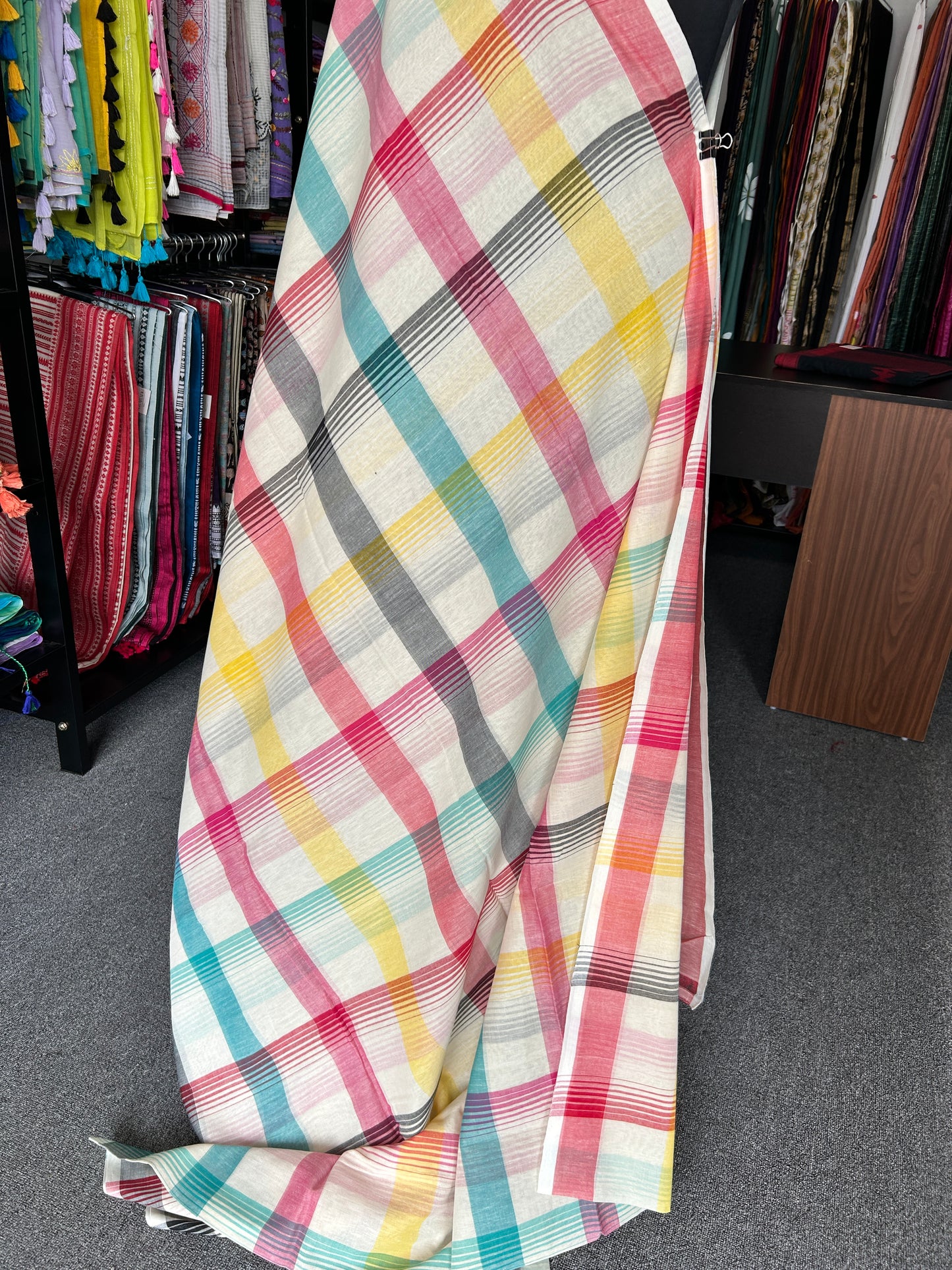 MULTICOLOUR BHUJODI JAMDANI