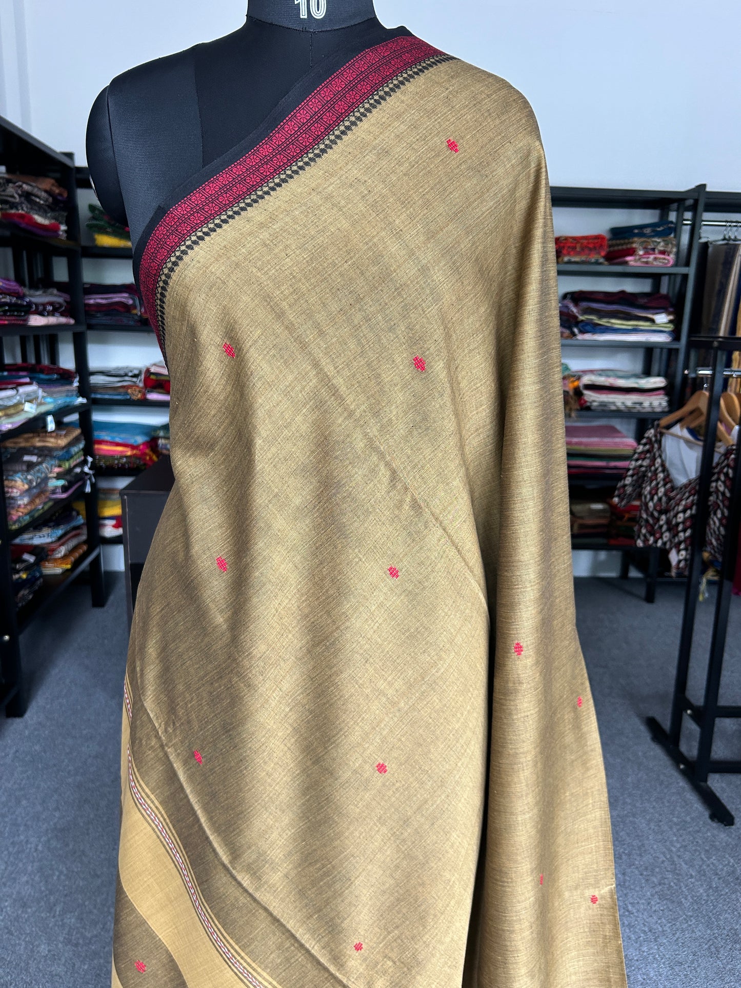 BIEGE DHANIAKHALI SAREE