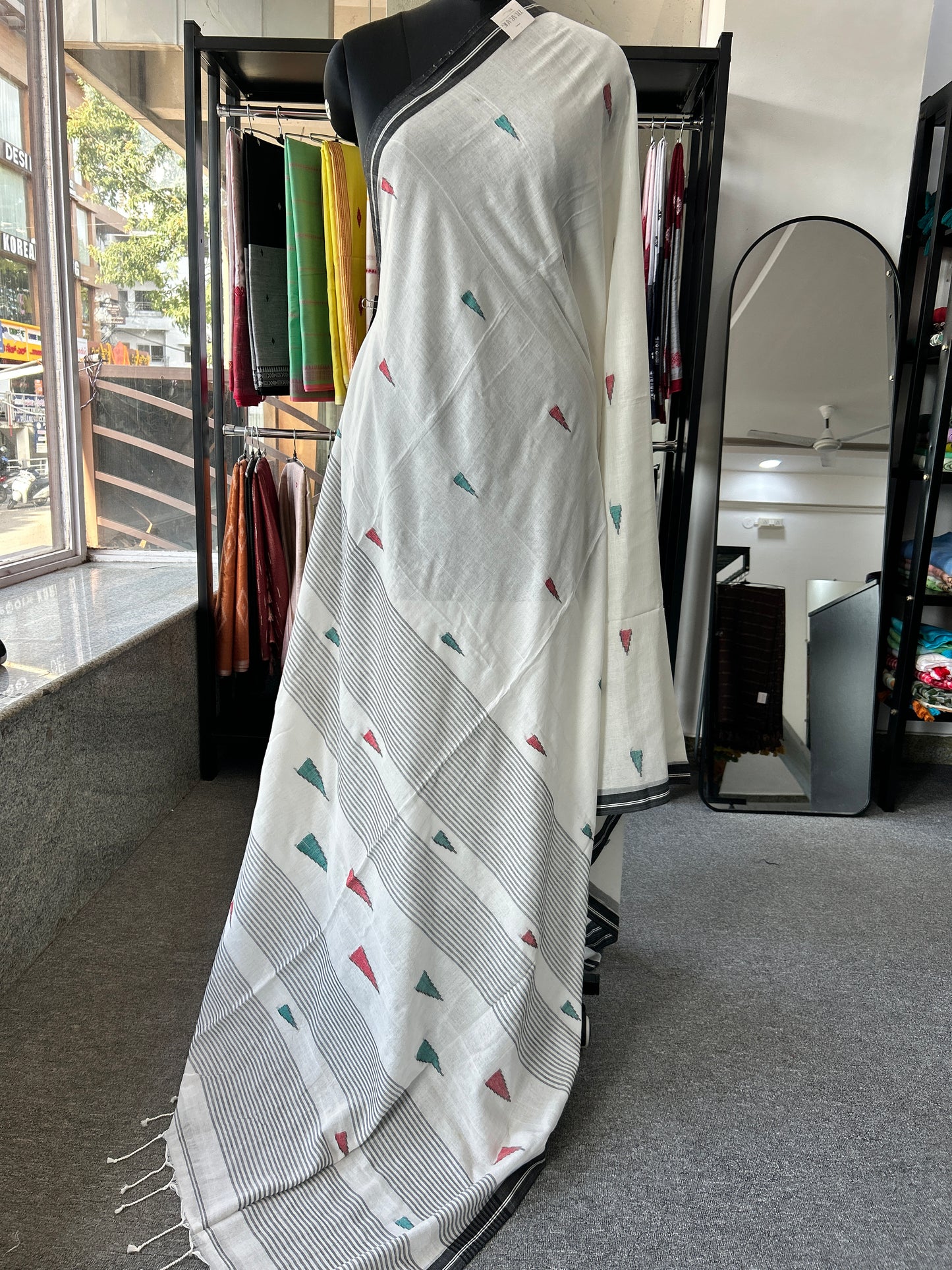 WHITE MERCERISED JAMDANI