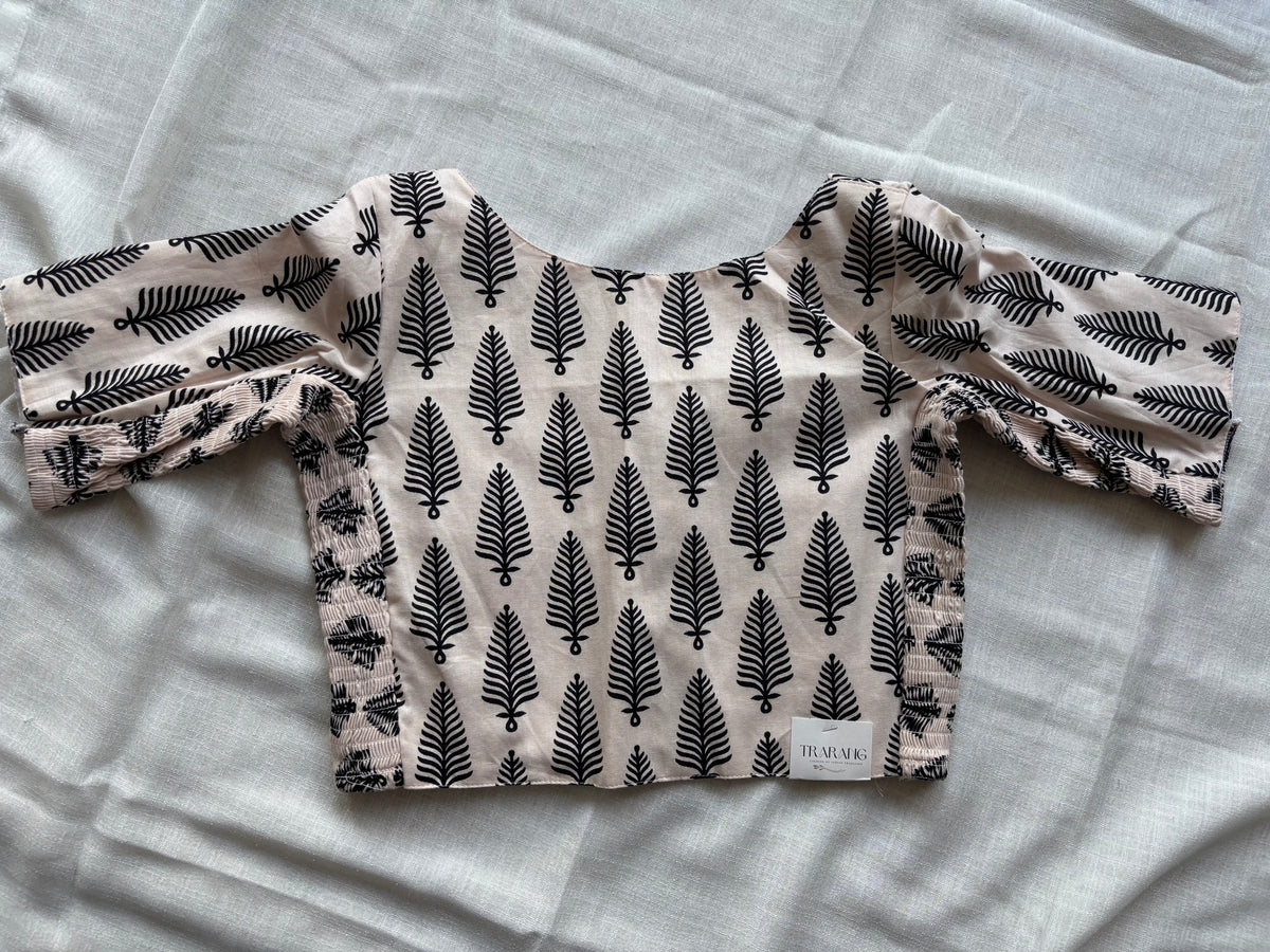 WHITE STRECHABLE BLOUSE