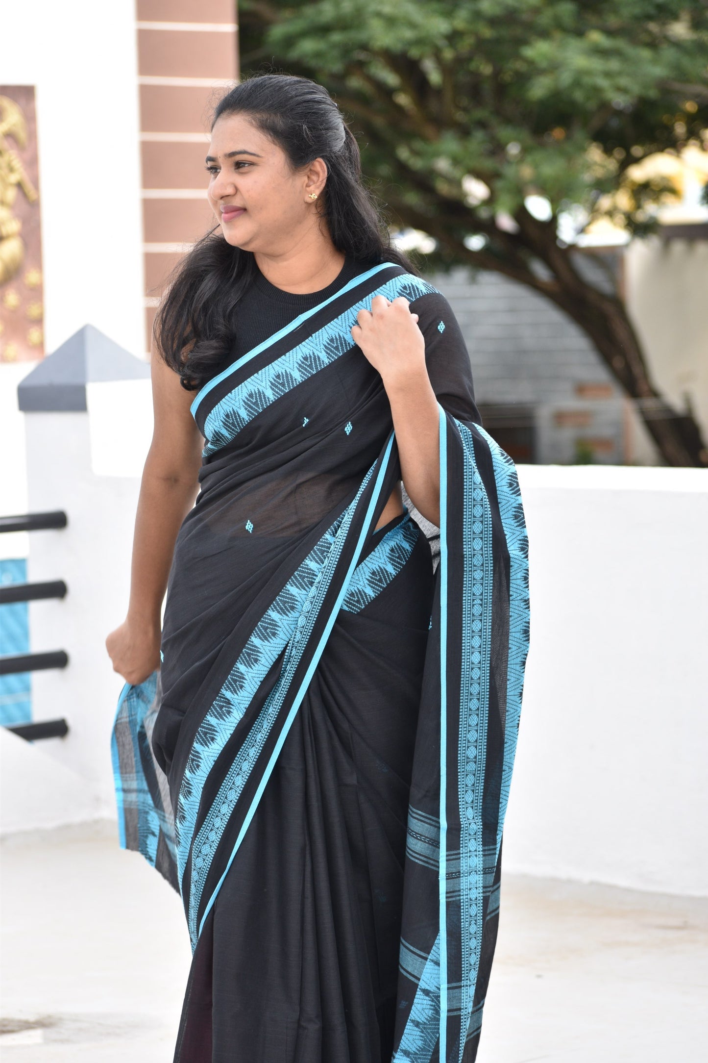 BLACK DHANIAKHALI SAREE