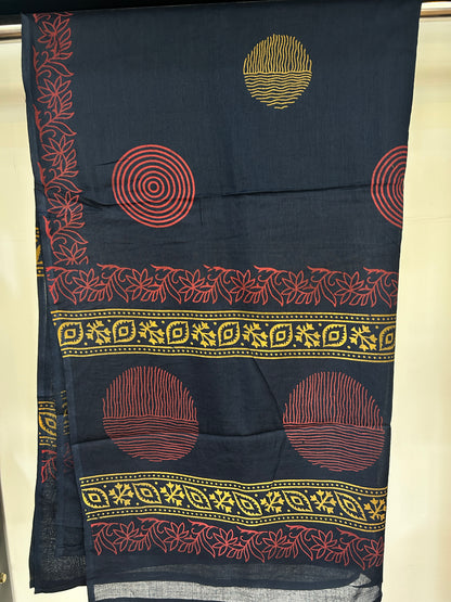 RED GAMTHI COTTON SUIT